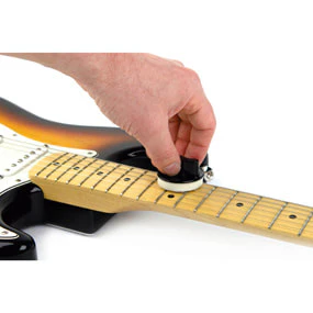 Planet Waves XLR8 String Lubricant/Cleaner - Image 2
