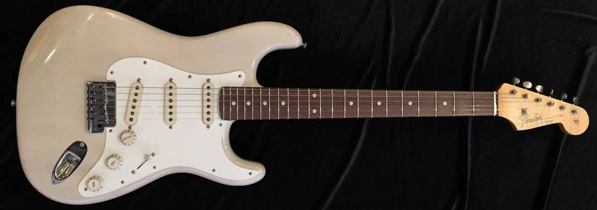 Fender Custom Shop 2011 Closet Classic Pine Stratocaster Pro - Image 2