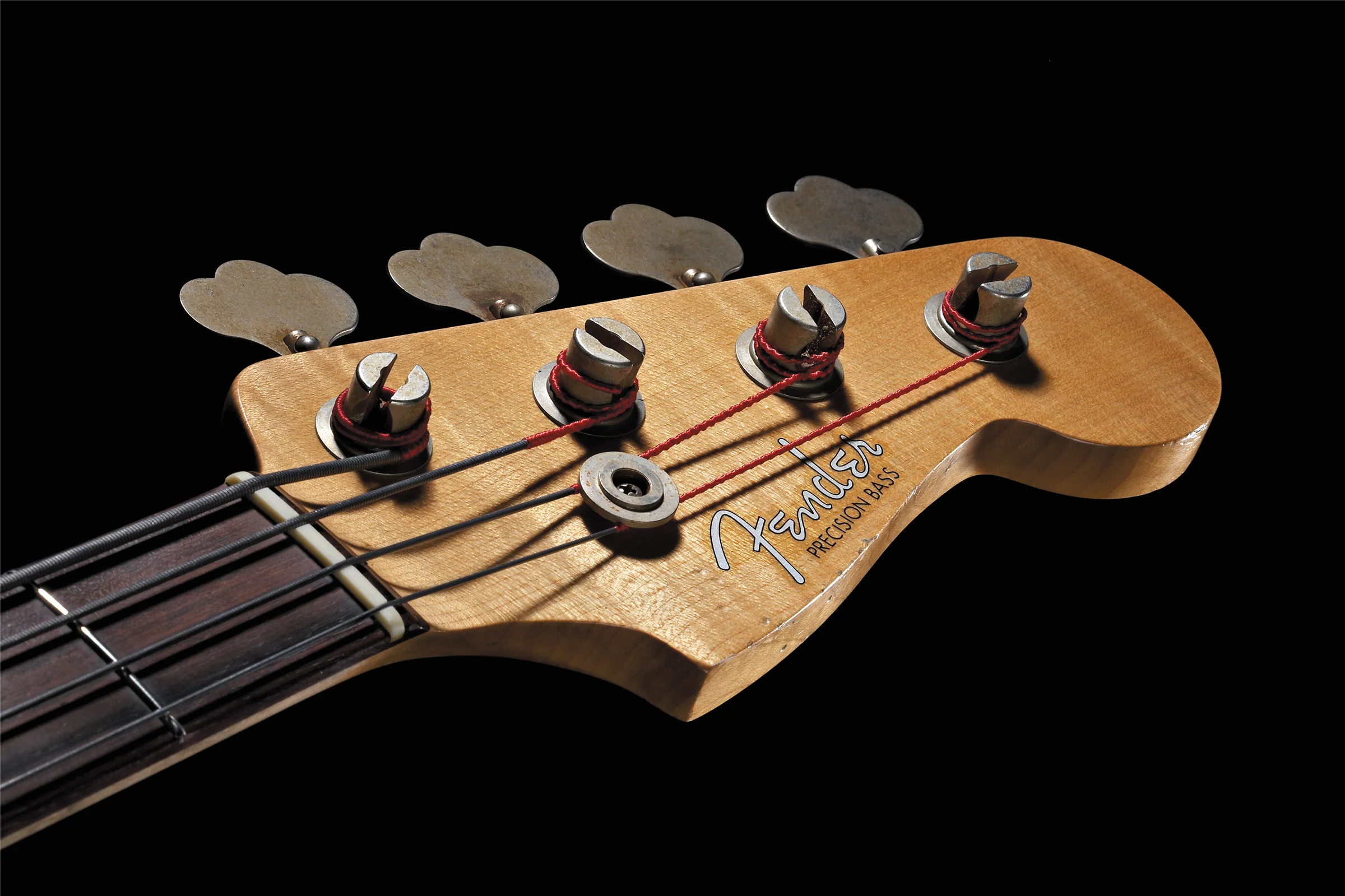 Fender Pino Palladino Signature Precision Bass - Image 3
